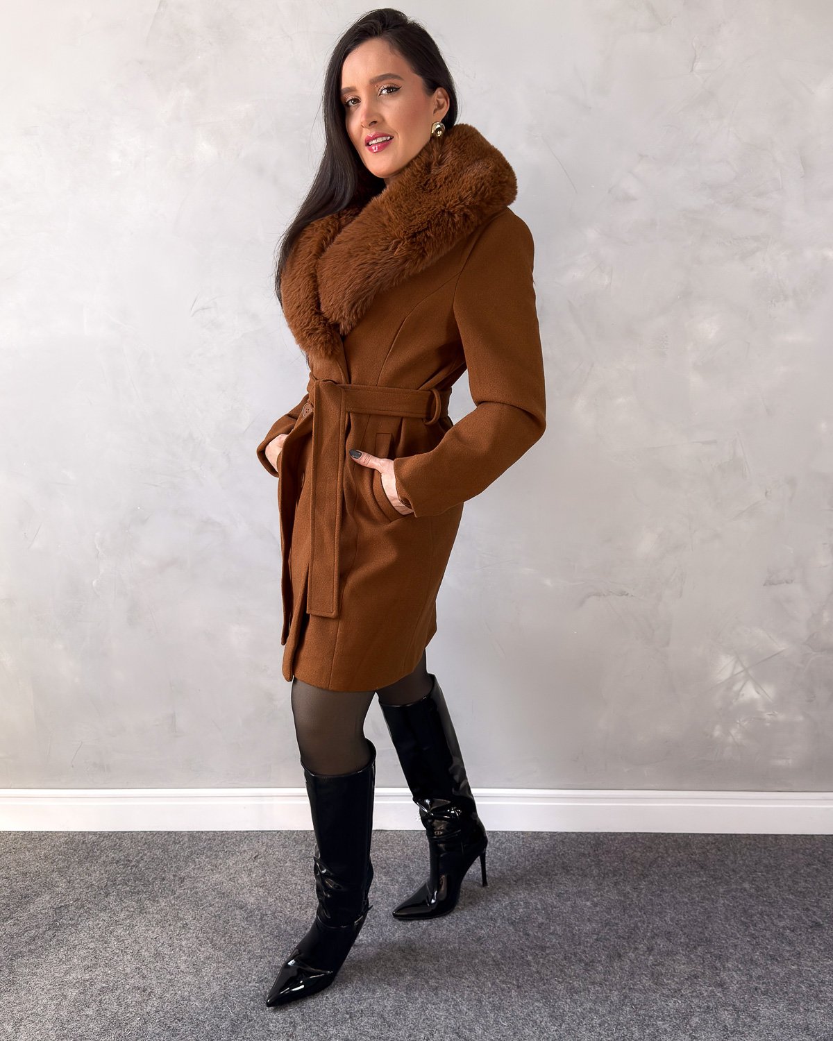 Sobretudo Lã Batida com Gola Peluciada Removível - Imagem 13