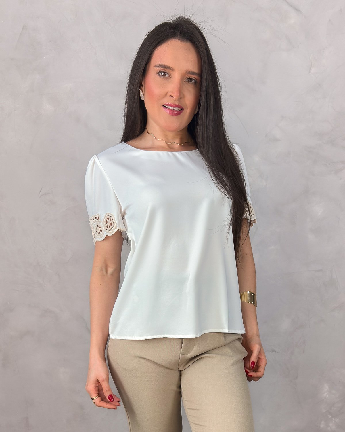 Blusa Manga Curta com Guipir Crepe - Imagem 5