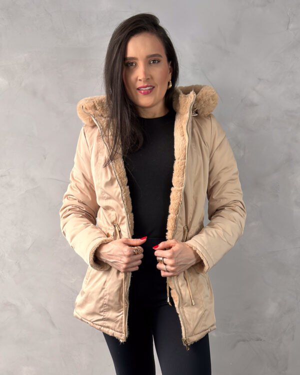 Parka Dupla Face Peluciada com Capuz Removível