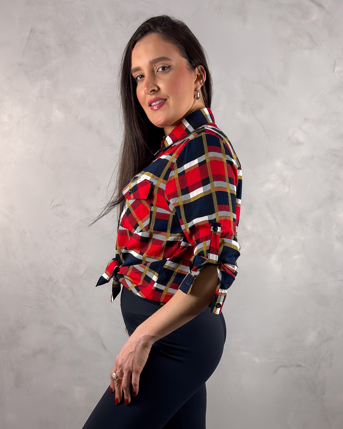 Camisa Xadrez com Bolsos e Manga Longa - Imagem 2