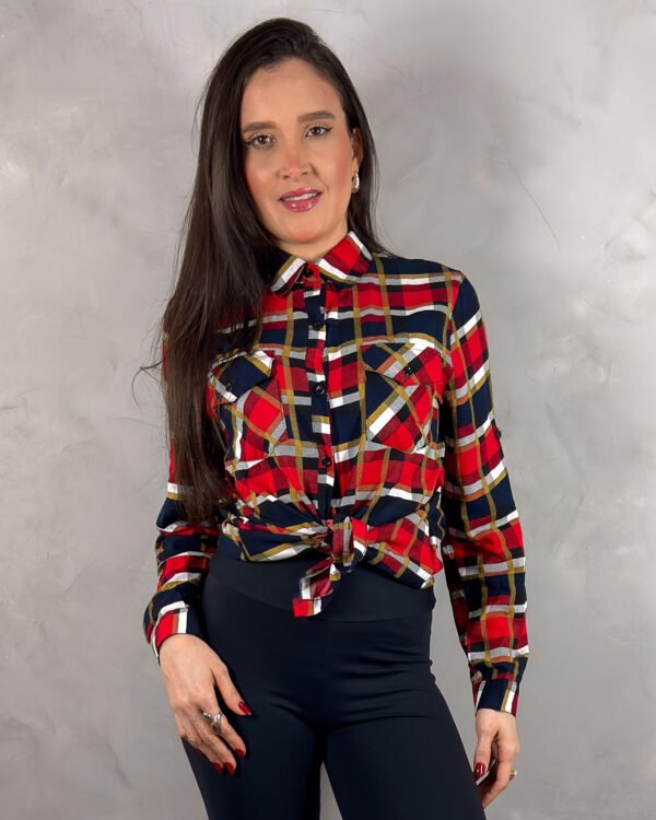 Camisa Xadrez com Bolsos e Manga Longa