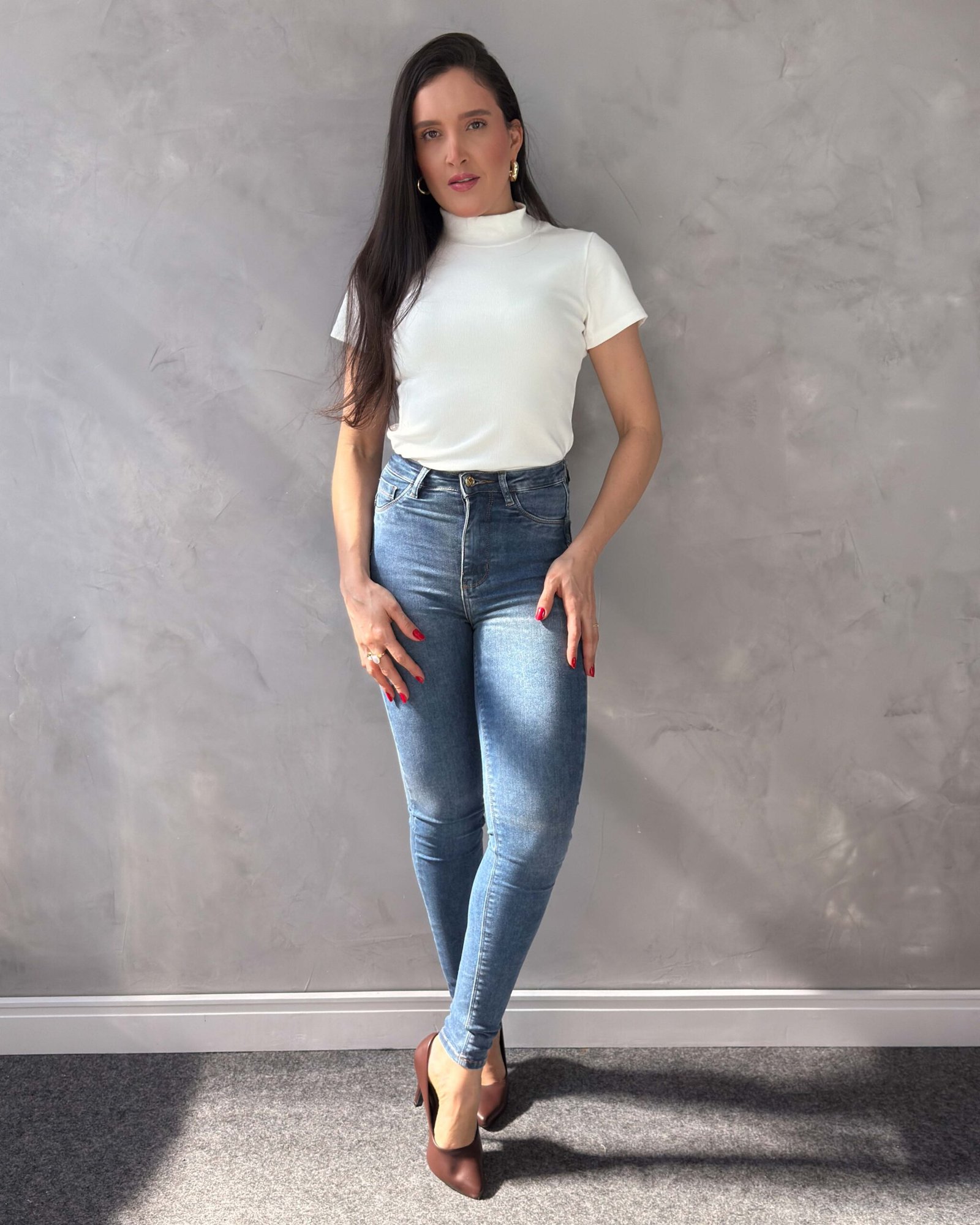 Blusa Manga Curta Gola Alta Canelada - Imagem 2