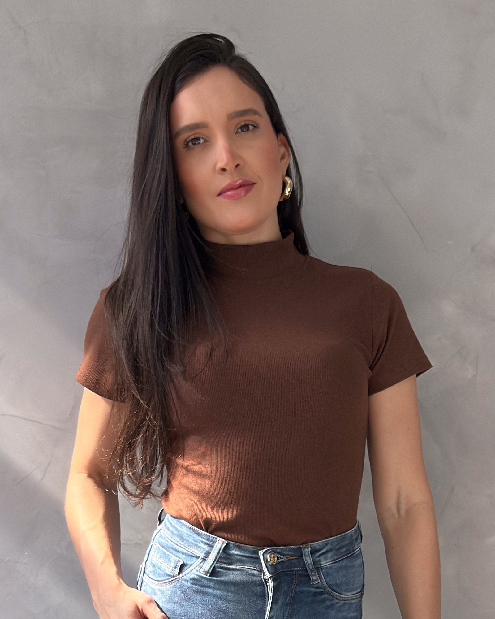 Blusa Manga Curta Gola Alta Canelada - Imagem 5