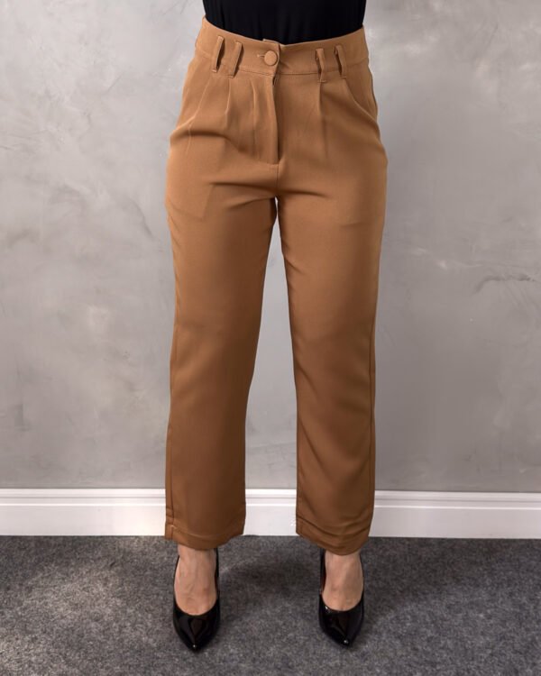 Calça de Alfaiataria Reta com Cintura Alta