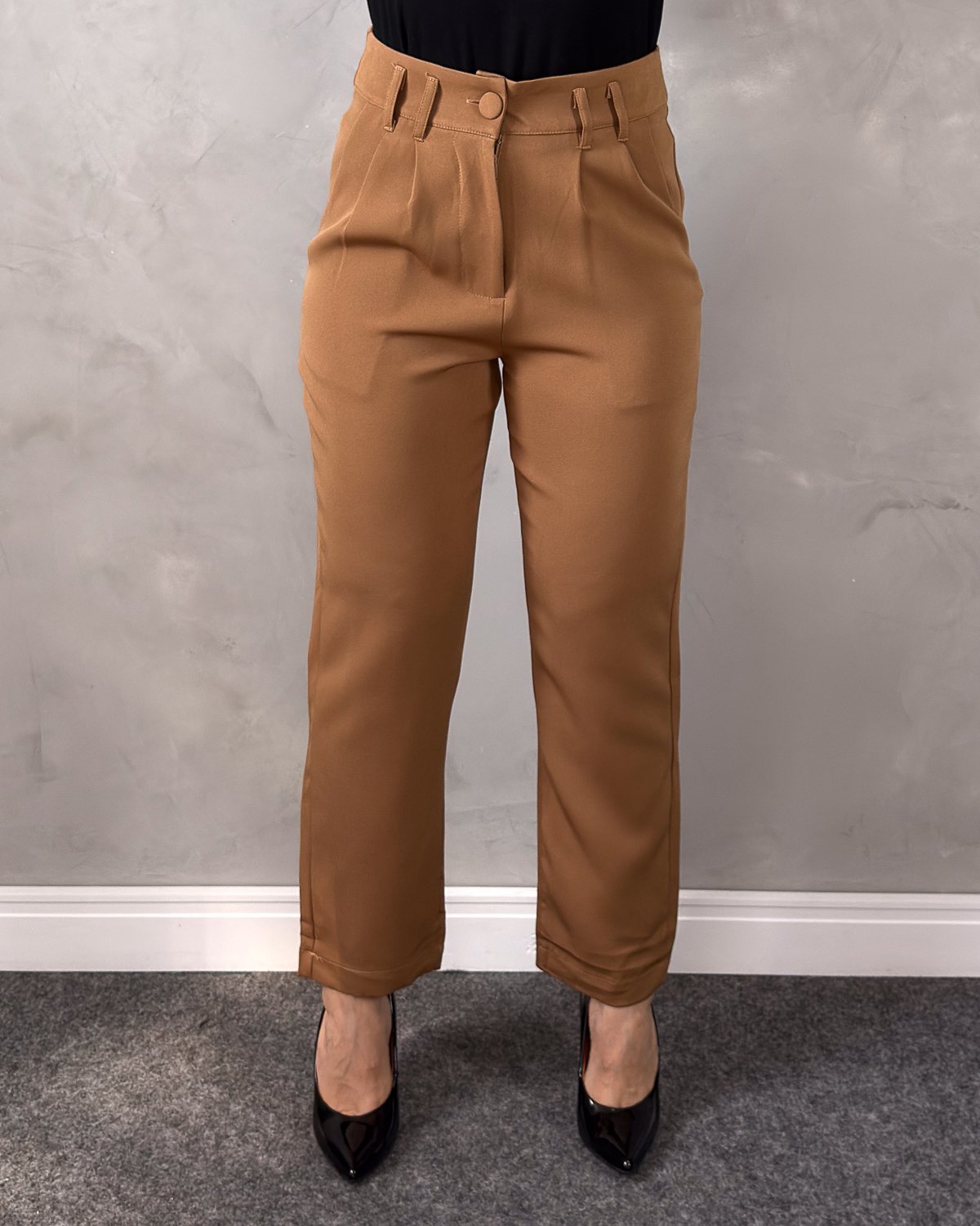 Calça de Alfaiataria Reta com Cintura Alta