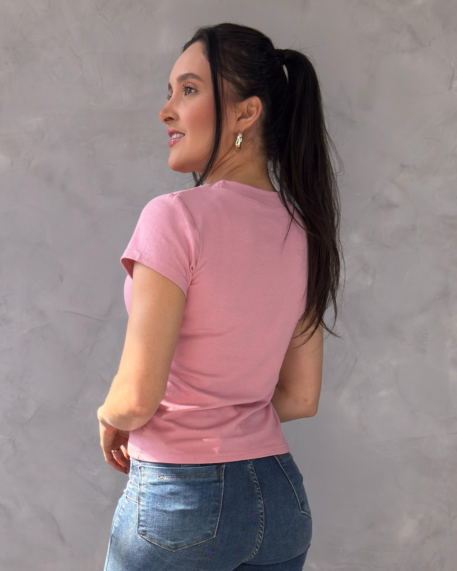 Blusa Manga Curta Gola Redonda em Viscose com Elastano - Imagem 2
