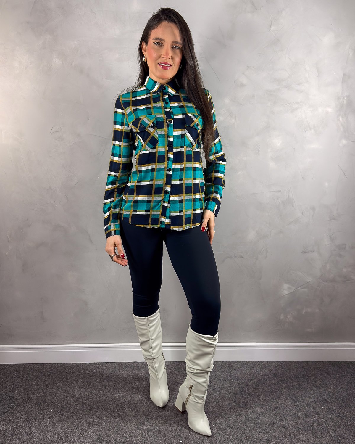 Camisa Xadrez com Bolsos e Manga Longa - Imagem 4