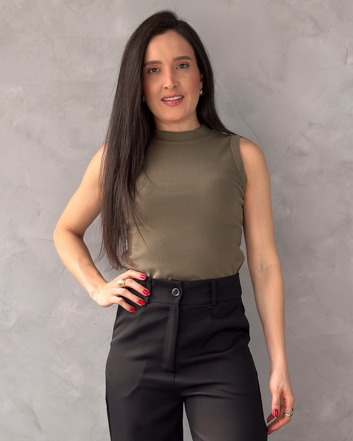 Regata Gola Redonda Suede - Imagem 10