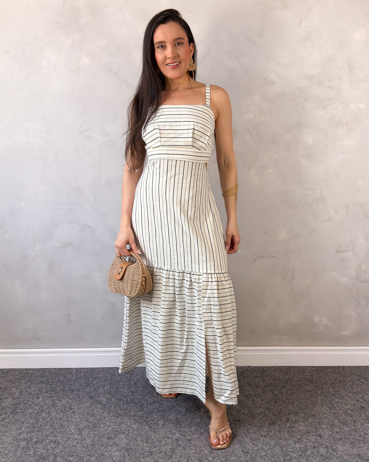 Vestido Longo em Linho Listrado com Recorte na Cintura - Imagem 11