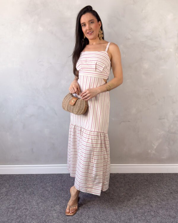 Vestido Longo em Linho Listrado com Recorte na Cintura
