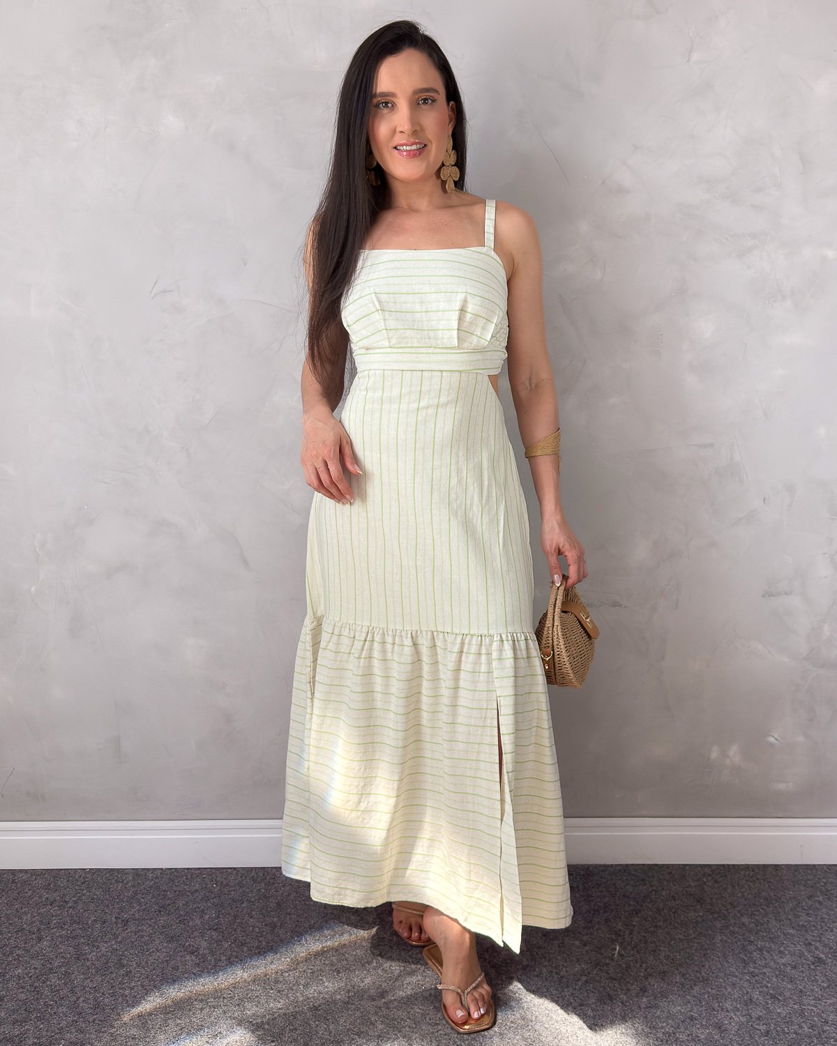 Vestido Longo em Linho Listrado com Recorte na Cintura - Imagem 3