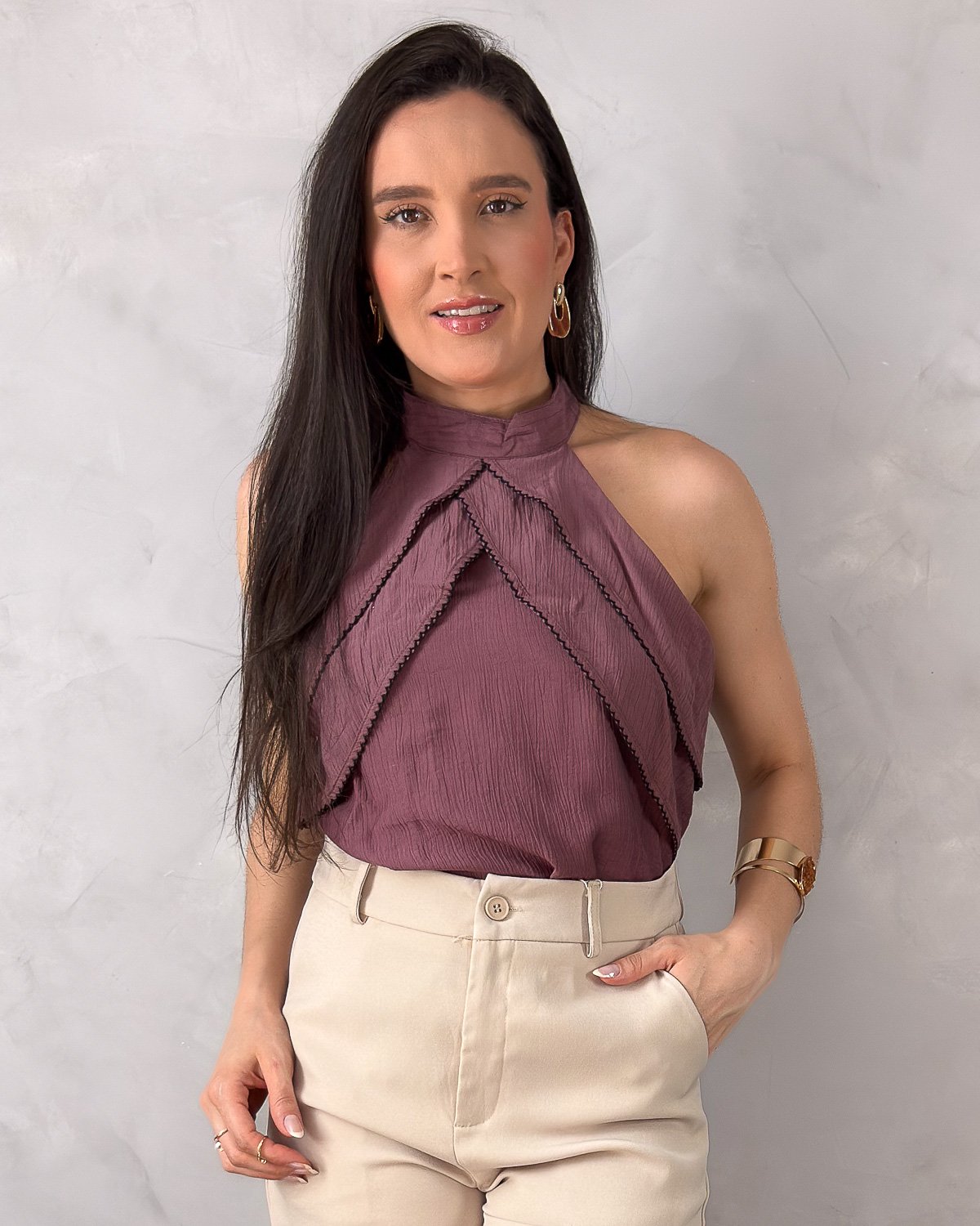 Blusa Feminina Sem Manga em Viscolinho com Babado - Imagem 3