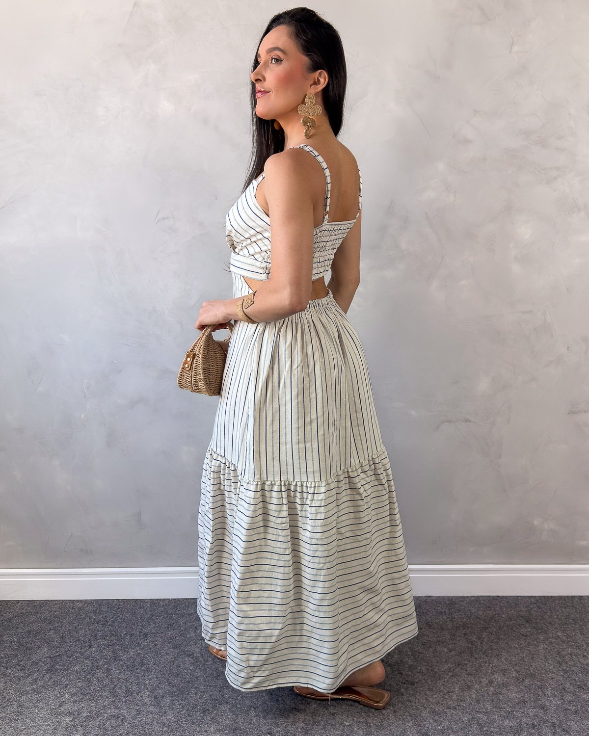 Vestido Longo em Linho Listrado com Recorte na Cintura - Imagem 6