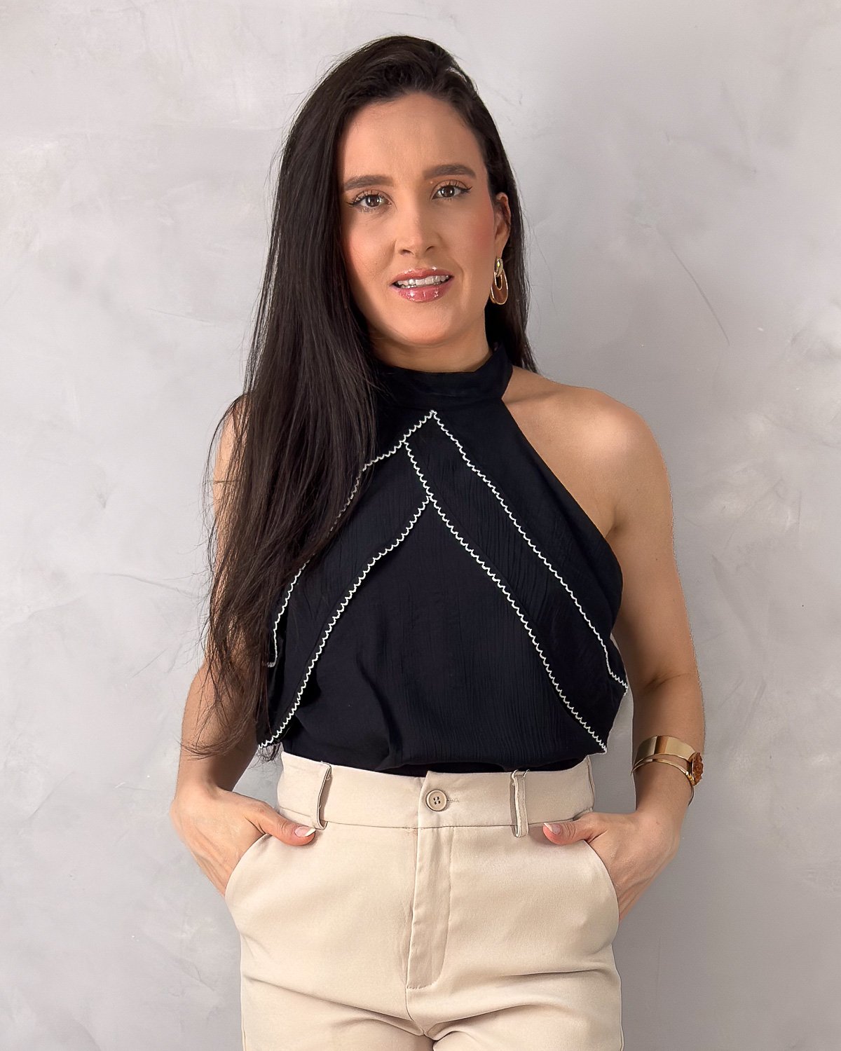 Blusa Feminina Sem Manga em Viscolinho com Babado - Imagem 4