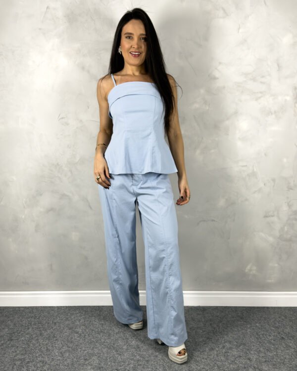 Conjunto Alfaiataria Blusa com Calça Pantalona