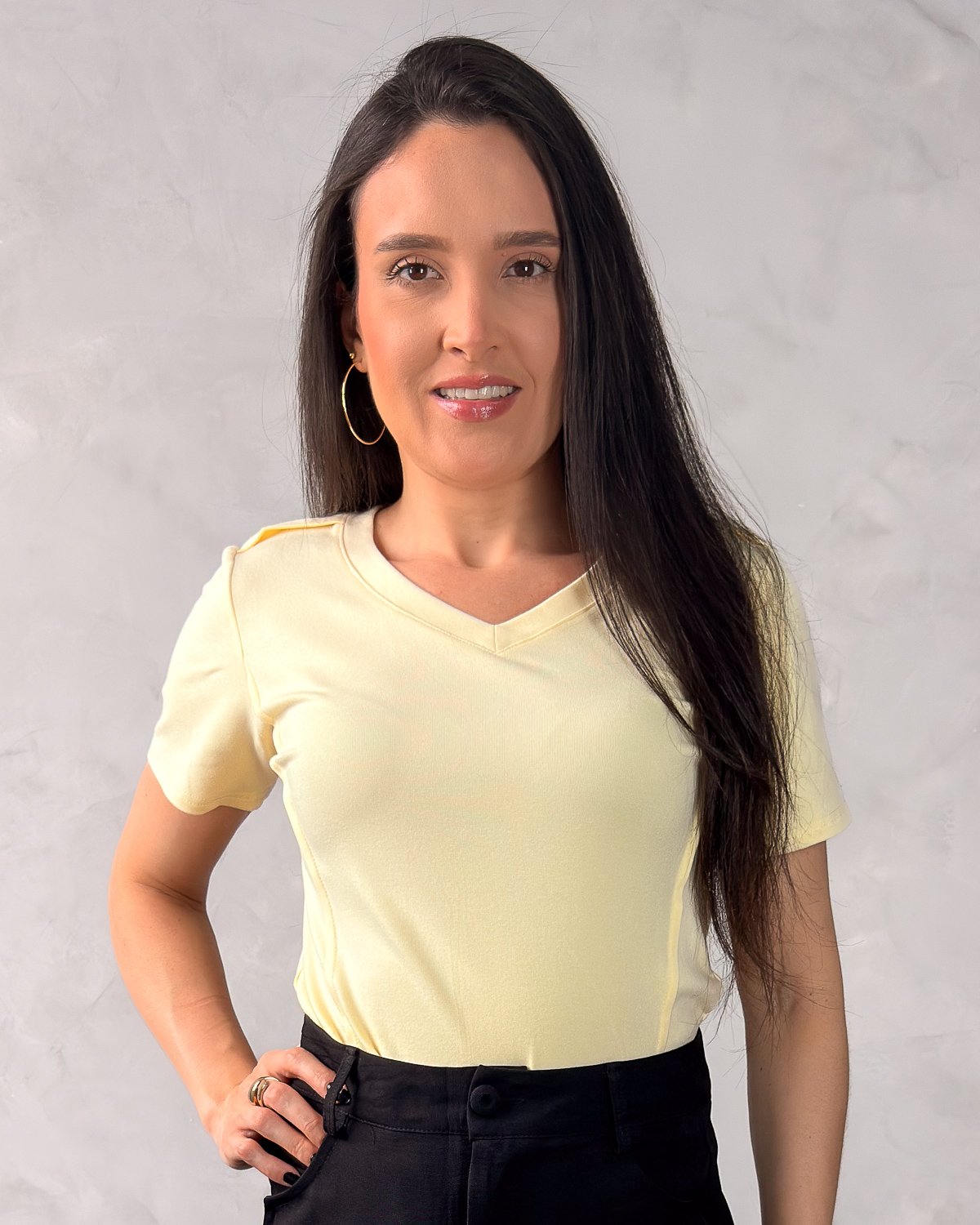 Blusa Comfort Fit Manga Curta Gola V - Imagem 7