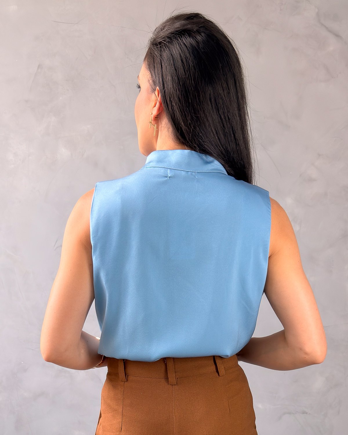 Blusa de Cetim com Gola Laço e Botões Laterais - Imagem 13